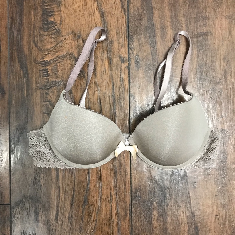 Victoria’s Secret Grey Bra 34A